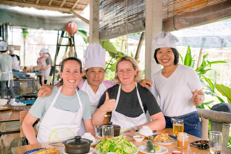 Hoi An Wiejska jazda na rowerze i gotowanie w gospodarstwie ekologicznym