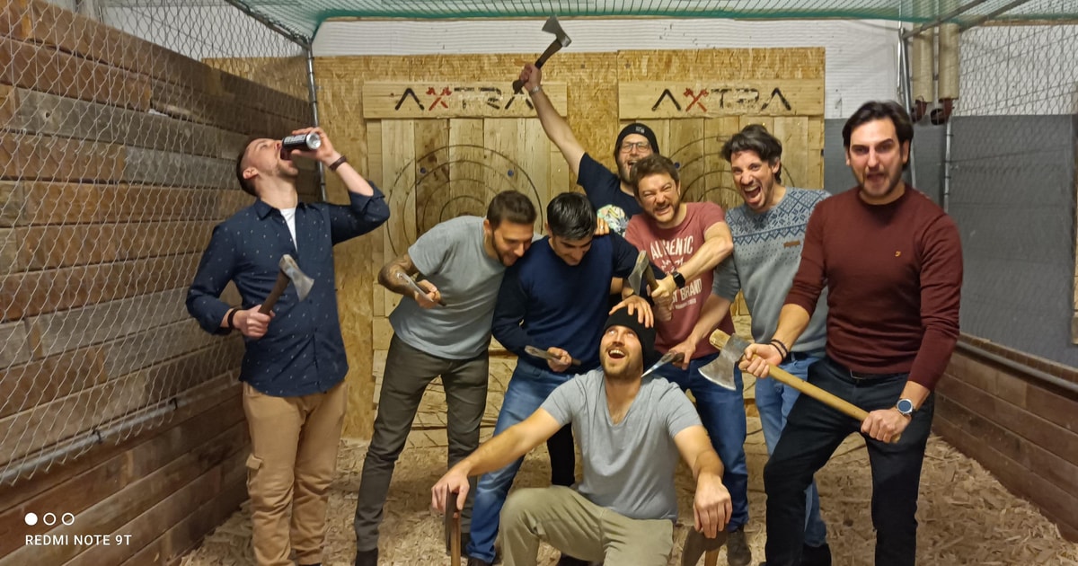 Urban Axe Throwing Zürich GetYourGuide