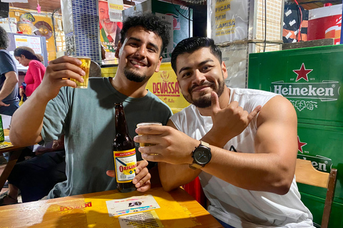 Rio: Pub Crawl na Lapa com degustação de cachaça e samba ao vivo