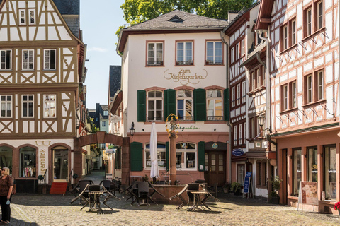 Wiesbaden: Guided Walking Tour about Wine and Food Culture