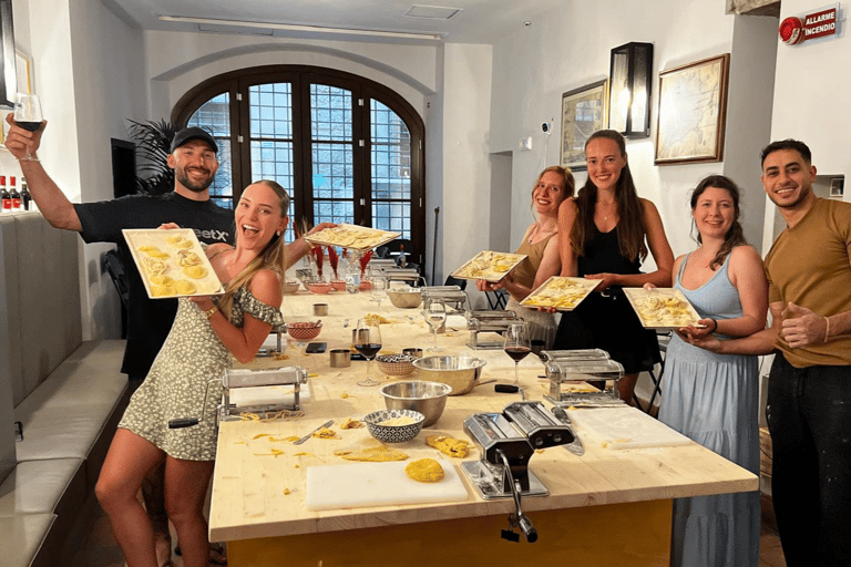 Florencja: Kurs gotowania kuchni toskańskiej z ręcznie robionym makaronem i winem