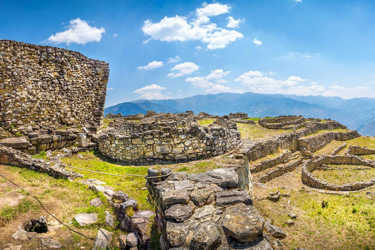 Depuis Chachapoyas : Forteresse de Kuelap et téléphérique