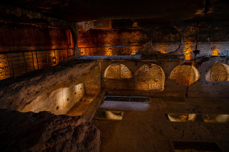 Rode en groene hoogtepunten tour door CappadociëGroepstour is alleen inclusief gids en auto