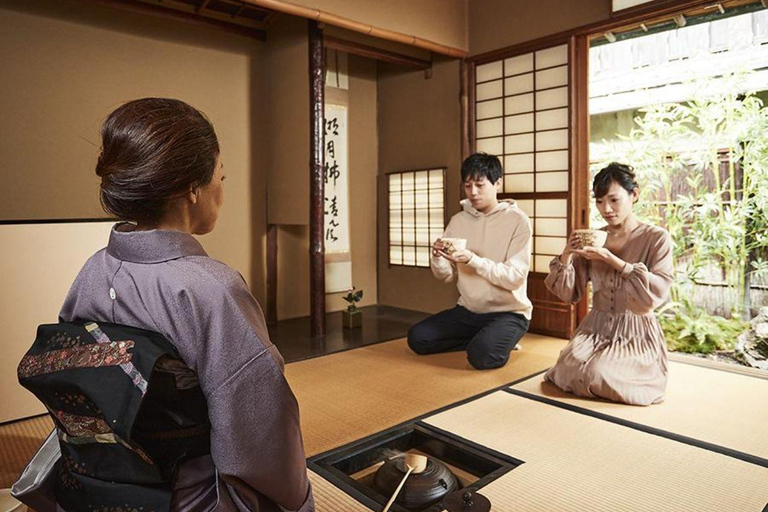 Kyoto/Osaka: Private Kyoto and Nara Tour with Tea Ceremony