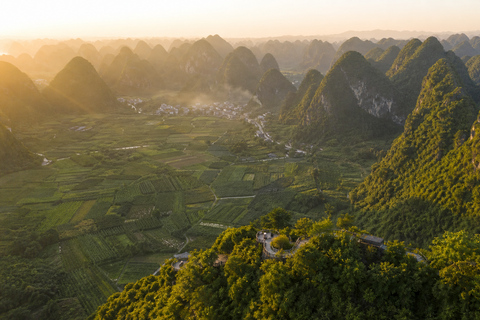 Yangshuo: Xianggong Mountain, Yulong River & Shangri-La Tour Attraction E-Ticket Bundle: No Transport and Guide