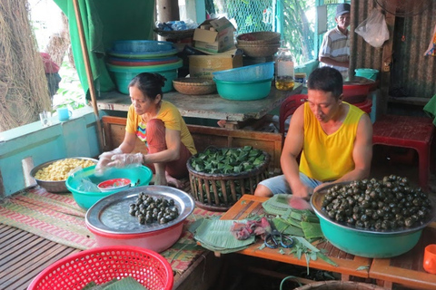 Hoi An: Cham Island Snorkeling & Seafood BBQ Tour