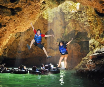 Yogyakarta: Jomblang & Pindul Cave Guided Adventure