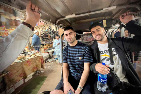 Agra: Guided Street Food Tour by Tuk-Tuk with 10+ Tastings