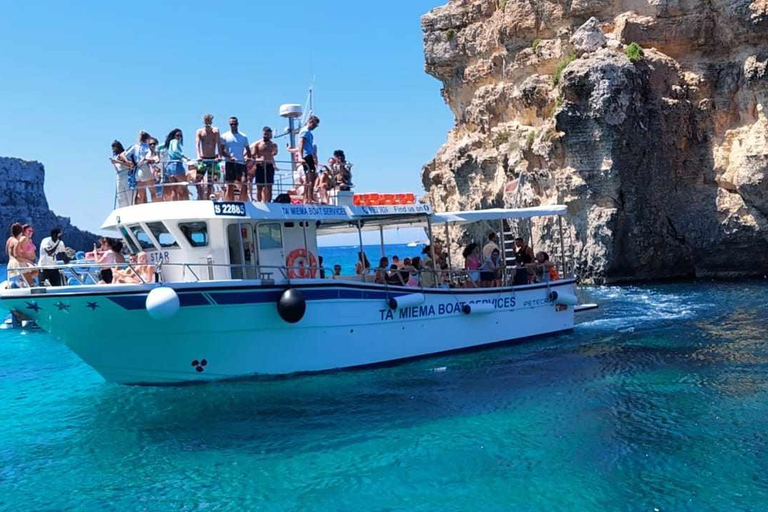 Comino: Tour privati in barca, soste per nuotare e visite alle grotteComino: tour privati in barca, soste per nuotare e visite alle grotte