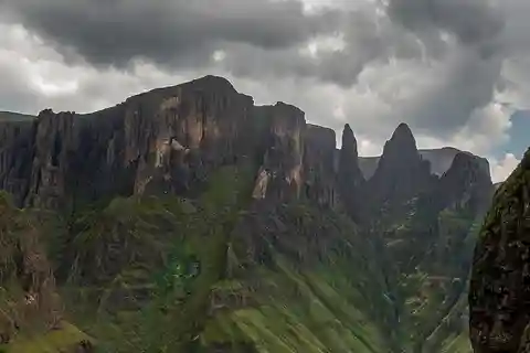 Drakensberg: Caminhada nocturna de 3 dias a partir de Joanesburgo