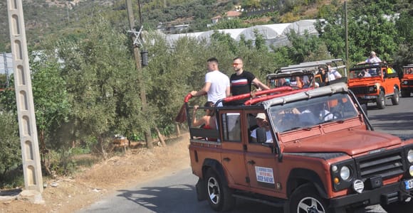 Alanya: Jeep Safari, Dim River, Lunch,Cave & Water Fights