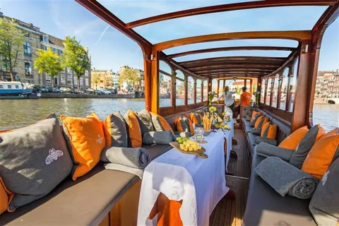 Amsterdam: Klassische Bootsfahrt mit optionalem Käse & Wein