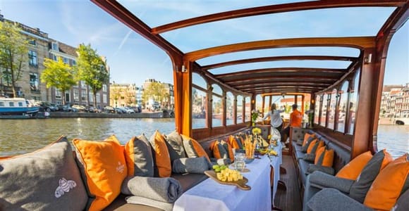 Amsterdam: Klassische Bootsfahrt mit optionalem Käse & Wein