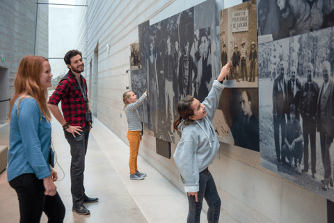 Lascaux IV: Ticket für das Höhlenerlebnis mit NachbildungGuided Tour auf Spanisch