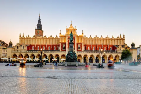 Krakow Old Town and Cloth Hall Private Guided Tour