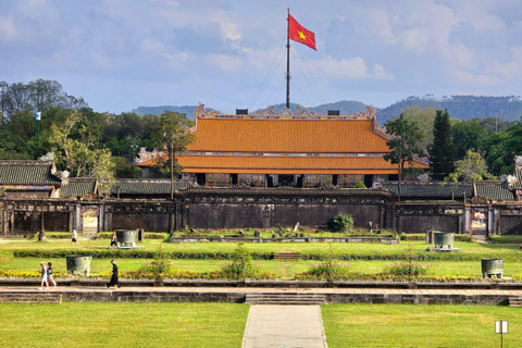 Hue : visite d&#039;une jounée guidée vers les attractions incontournables de la ville