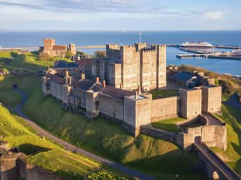 Château de Douvres, falaises blanches, cathédrale de Canterbury : Visite privée