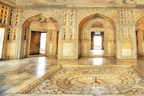 Skip-the-Line Taj, Fort and Fatehpur Sikri Day TripTour with Car &amp; Guide Only