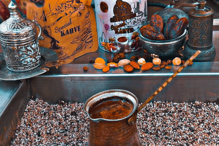 Capadocia: taller de café local preparado en arena