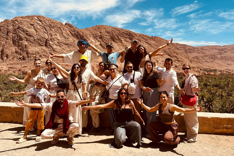 Marrakech to Fes 3 day Desert Tour Camel & luxury Tente Marrakech to Fes 3 day Desert Tour Standard Desert Tents