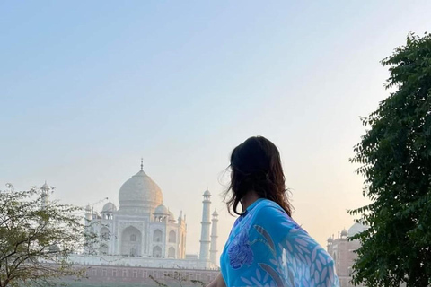 Agra: Taj Mahal hoppa över kön guidad tur med alternativEndast guidad tur