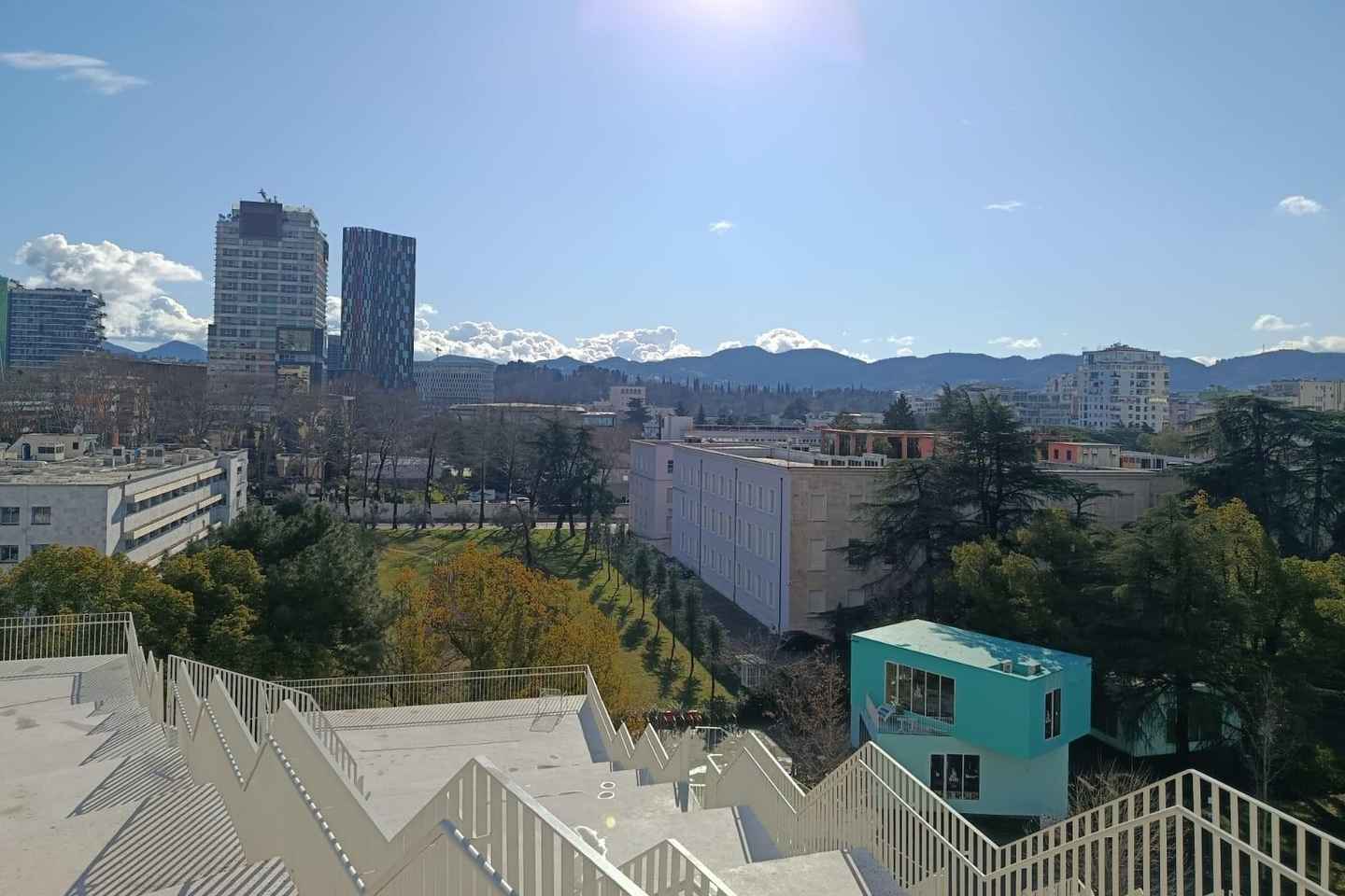 Tirana Tour - Discoveries, History and Culture (in FRENCH)