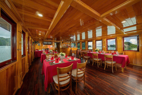 Ninh Binh: Lan Ha, klasyczne rejsy po zatoce Halong, mała grupa