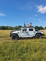 T72 Tank Driving with Hummer Transfer - Housity