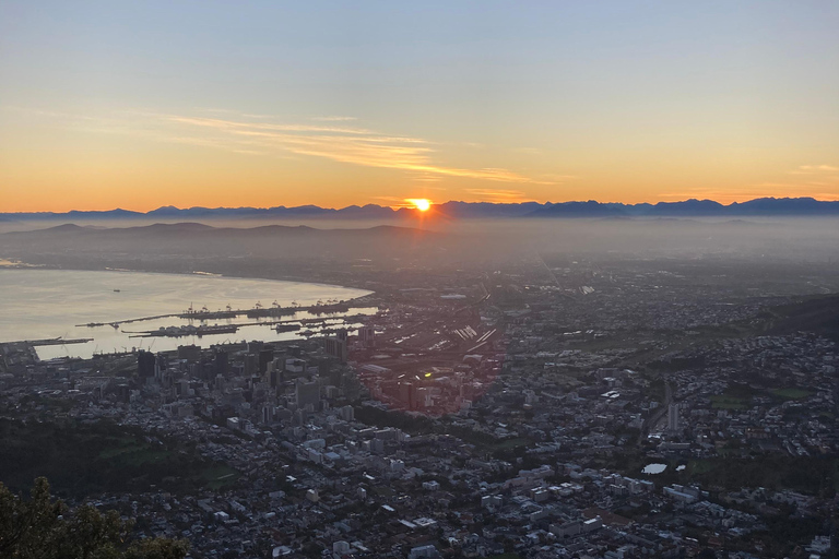 Cape Town: Lion's Head Guided Sunrise/Sunset Hike