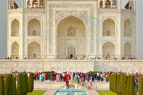 Agra: Taj Mahal i Agra Fort wstęp VIP z pominięciem kolejkiWycieczka all inclusive Taj &amp; Fort ze wstępem o wysokiej wartości