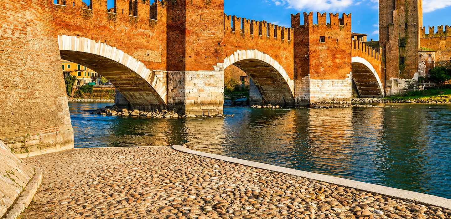 Mailand: Tagestour nach Verona, zum Gardasee und nach Sirmione Mailand: Tagestour nach Verona, zum Gardasee und nach Sirmione