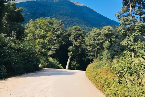 Champadevi: Hiking Tour with Kirtipur, Newari Lunch & Spa