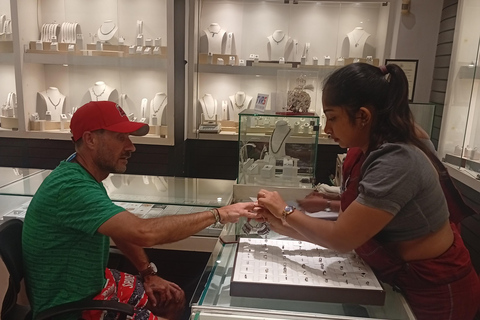 康提：香料园和手工艺人工作室嘟嘟车之旅