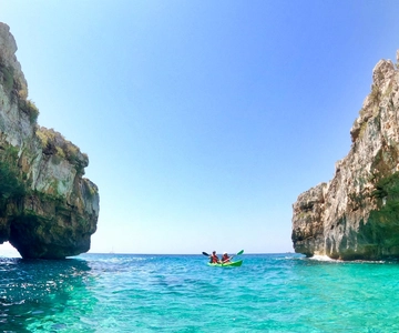 Santa Maria di Leuca: tour in kayak e canoa nelle grotte