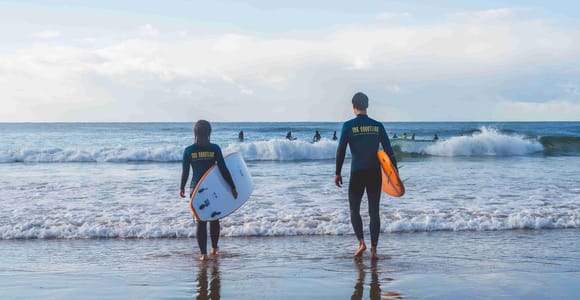 Lisboa: Fun-Filled Surf Group Lessons