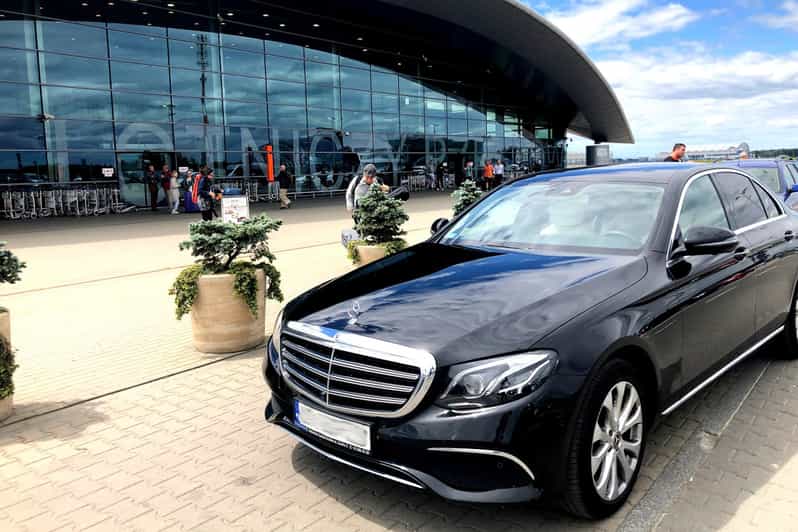 Wroclaw: Private Transfer from/to Krakow