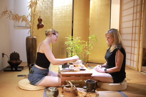 Shanghai: Chinese Tea Ceremony (Ming & Qing Dynasty)