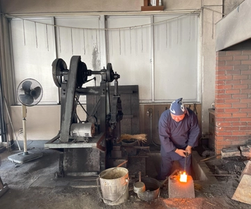 Sakaiminato: Okuizumo Sword-Making Private Guided Tour