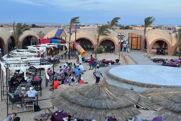 Hurghada: Safari quadami i buggy z kolacją i pokazem