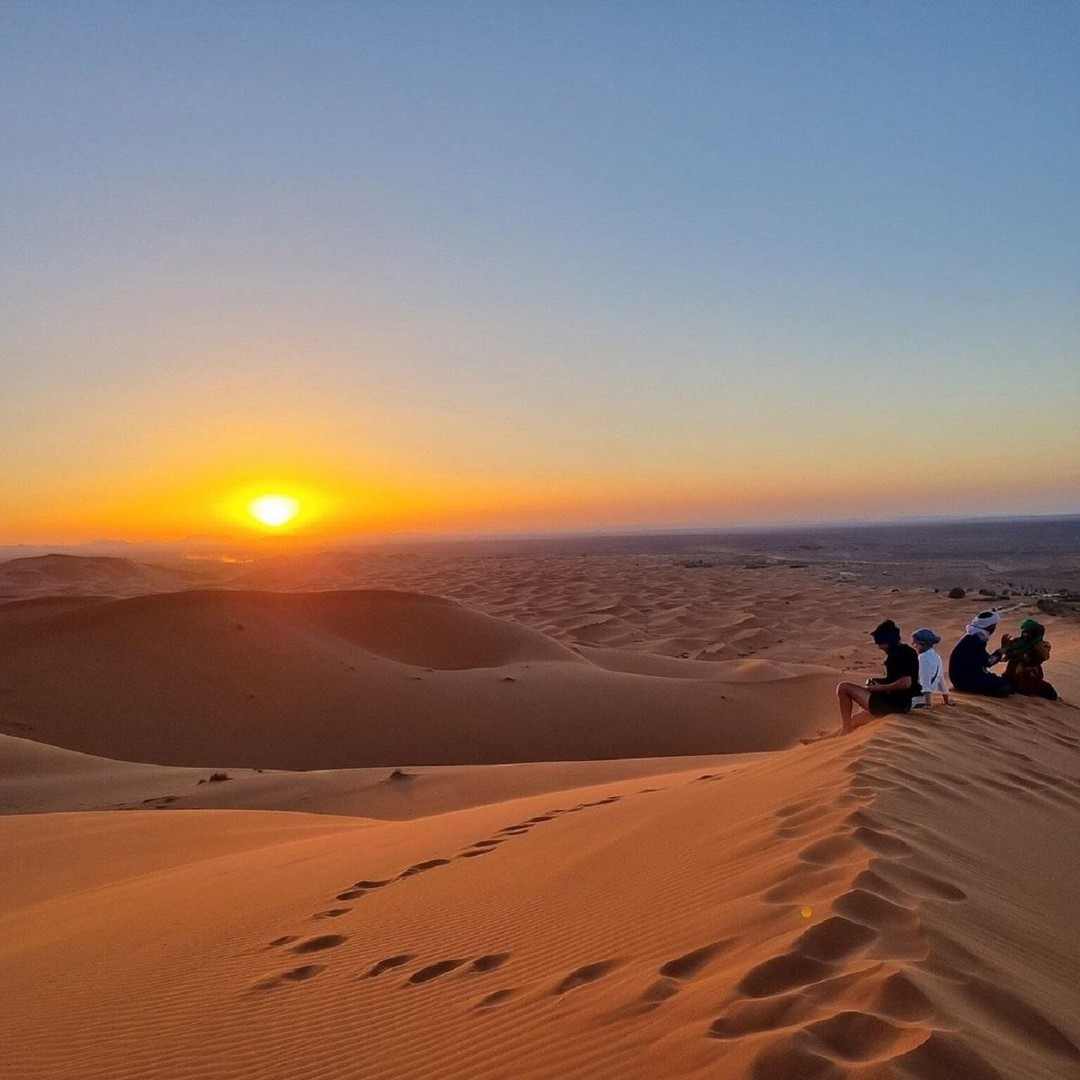 Merzouga à Marrakech : Voyage de 2 jours avec nuit à Ouarzazate