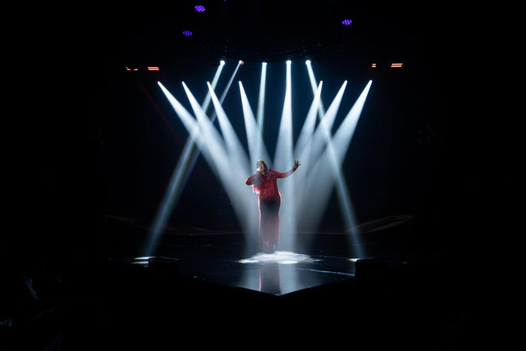 Cancún: Myst Euphoria Show Tańcz w rytm hitów wszystkich dekad!Frontowy balkon na antresoli / Zielony