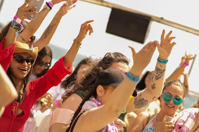 Ibiza: Formentera Boat with Open Bar, 3 meals & Sunset Party ADVANCE: Standard selection of food & open bar option