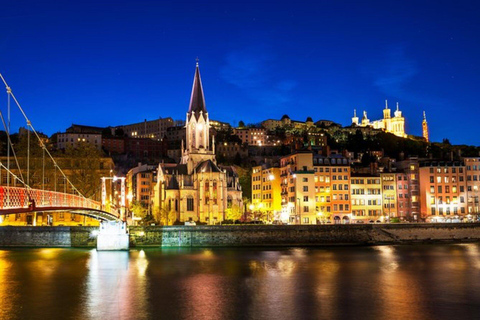 Lyon: Night Walking Tour with Traboules and Legends