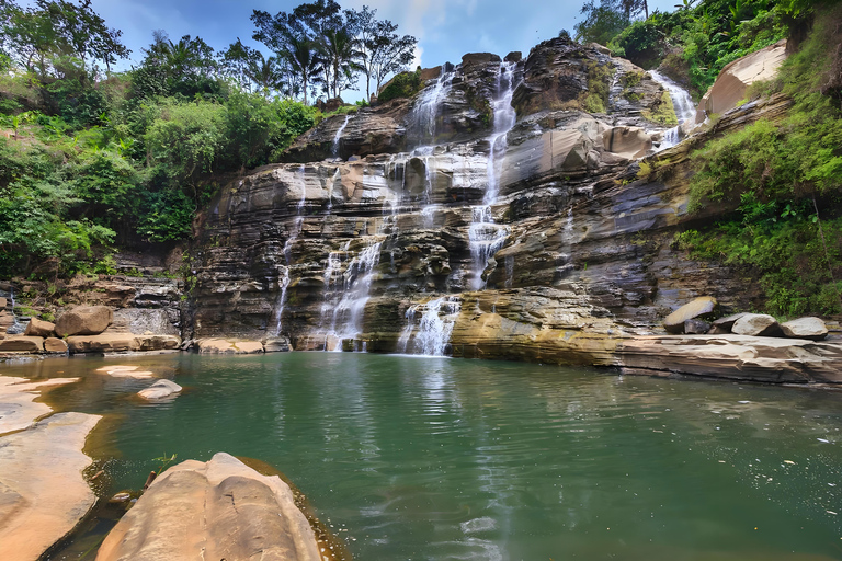 Zhejiang: Jinhua Shuanglong Scenic Area Entry Ticket