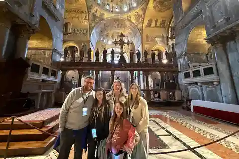 Guided Night Walking Tour & Saint Mark's Basilica