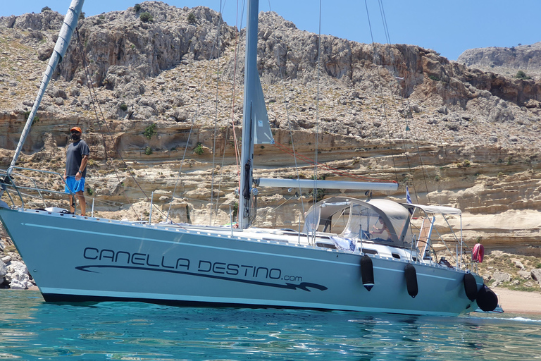 Lindos-Rhodes: Sailing Trip with Lunch and Drinks