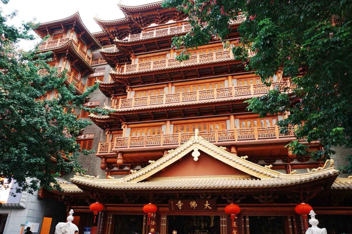 Guangzhou: A Journey Through 2000 Years of Guangzhou City