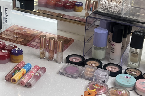 Seoul: K-Beauty Tour with Premium Clinic & Shopping