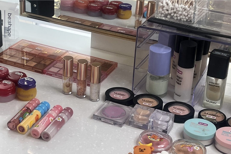 Seoul: K-Beauty Tour with Premium Clinic & Shopping