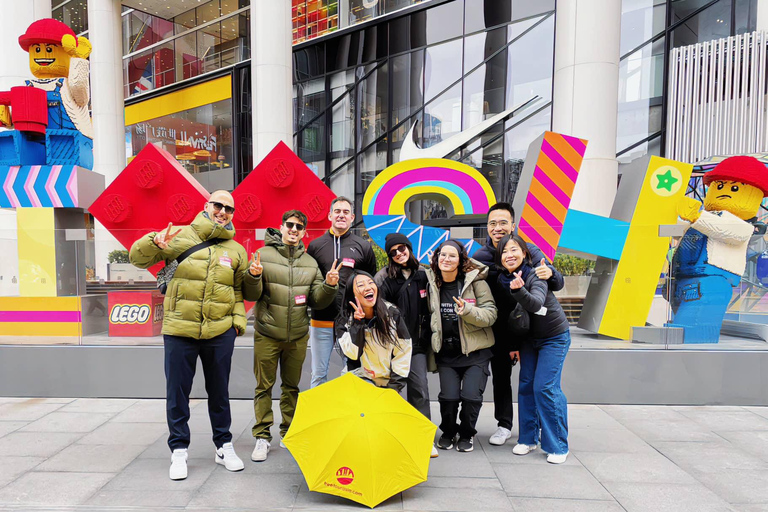 Visita guiada a pie por Shanghai: Lo más destacado de la ciudad en 4 horasRESERVA TU PLAZA - Recorrido a pie por lo más destacado de la ciudad de Shanghai